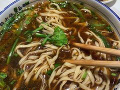 -镇南锅盖面馆(解放路店)