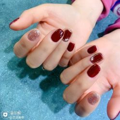 -Pink You美甲洗眉纹绣定制中心