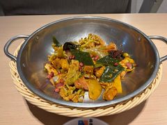 -拿渡麻辣香锅(世茂广场·工三店)