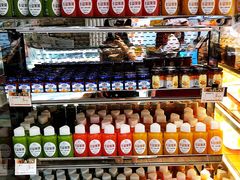 卡姿果果鲜果汁-老鼎丰(靖宇街总店)