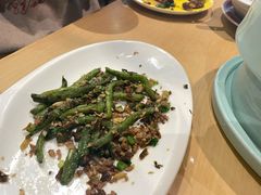 -渝信川菜 · 川味家常菜(财富购物中心店)