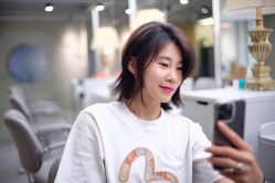 -变画·发型STUDIO
