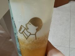 -喜茶(杭州滨江宝龙店)