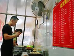 -胡记锅贴·沪上游子老鸭粉丝汤(太原路店)