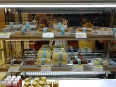 面包甜点陈列柜-老大昌(淮海中路店)
