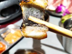 -围炉肉舍•炭烤活鳗•丹东海鲜烤肉(步行街店)