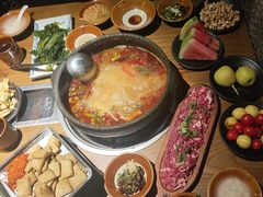-贵厨酸汤牛肉(花果园国际中心店)