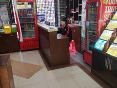 -何氏排骨(左家塘店)