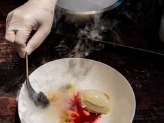 花椒冰淇淋配黑芝麻糕-鱼桥巷·美学川菜