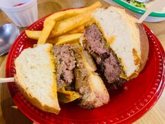 27&nbsp;牛肉汉堡-HELLO 27 意面·沙拉·帕尼尼