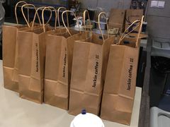 -瑞幸咖啡(尼盛尚品汇店)