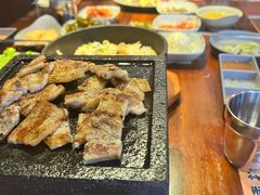 牛五花-火炉情韩国料理店(古田路店)