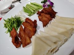 手撕葱香五花手卷-香山家宴