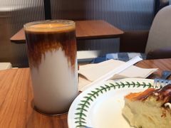 红豆沙拿铁-Line 咖啡(石厦花园店)