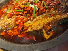 -鸣记脆皮烤鱼·海鲜烤鱼(三八广场店)