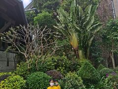 -深圳隐秀山居酒店