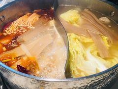 -左庭右院鲜牛肉火锅(浦江欢乐颂店)