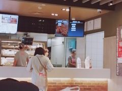 -肯德基(湾畔店)