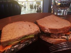 鸡肉甘蓝菜三明治-Moka Bros 摩卡站(西单大悦城店)