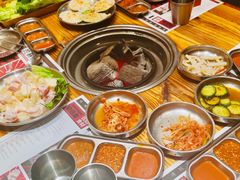 -青瓦炭韩潮烤肉(花园道店)