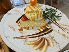 -Mark&Mars Restaurant