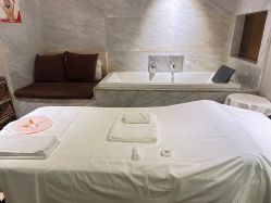 -禾颜社·精致美容