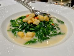 酥脆鱼汤浸菜苗-誉珑轩