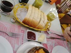 -华梅西餐厅(哈尔滨中央大街店)