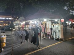-吴山路夜市