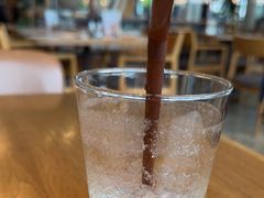 -ROAST coffee & eatery