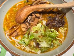 -百春原湖南牛肉粉(百联世纪店)