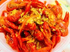 -肥肥虾庄·金牌油焖大虾(汉街SKP店)
