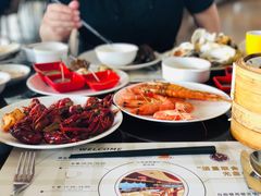 -荣誉国际酒店-云顶旋转餐厅