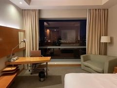 -上海浦东康桥绿地假日酒店