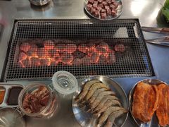 -马路牙子烧烤音乐酒馆(望京店)
