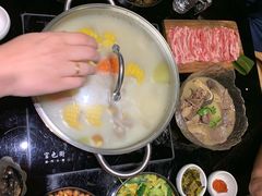-官也街澳门火锅(新源里店)