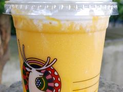 满杯车厘子-瑞幸咖啡(广东外经贸大厦店)