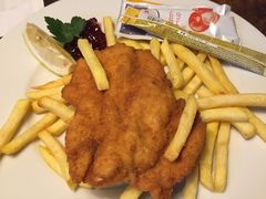-布劳伽斯特豪夫哈尔施塔特宾馆