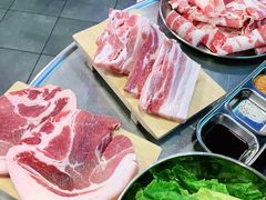 -豚豚家돈돈가韩国锅盖烤肉(新北万达店)