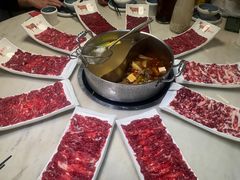 -左庭右院鲜牛肉火锅(浦江欢乐颂店)