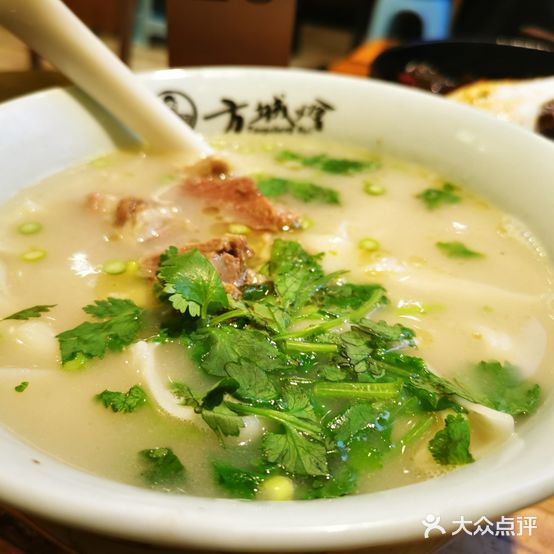 方城烩盛和烩面
