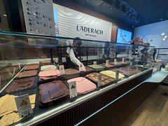 -Laderach 莱德拉(上海环贸iapm店)