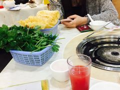 香菜-渝君重庆火锅(嘉宾路店)