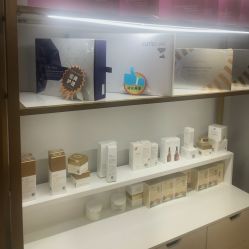 -茜茜美妍堂·华熙生物·甜朵体验中心