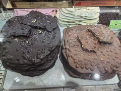 -VENCHI 闻绮(上海佛罗伦萨小镇店)