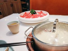 -洪氏嗨捞·猪肚鸡火锅(阳光天地店)
