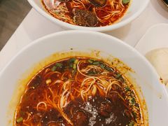 -李与白包子铺(桐梓林店)