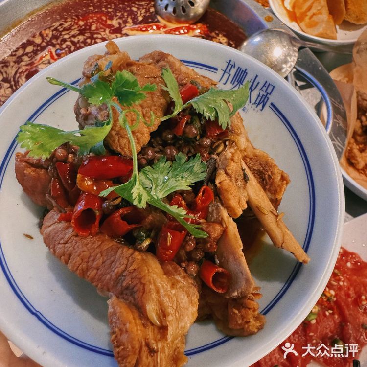 这家火锅我敢拍着胸脯说你们肯定会被圈粉~