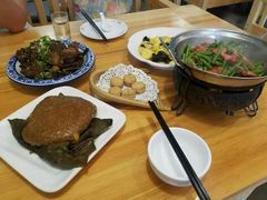 -乌镇那一年小院主题餐厅(甘泉西路店)