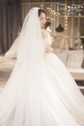 -Lady  Jane高端婚纱礼服馆